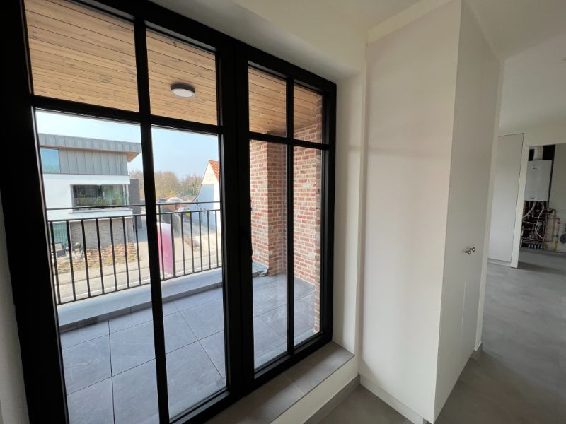 1 SLAAPKAMER APPARTEMENT MET TERRAS, GARAGE EN AUTOSTPL foto 15