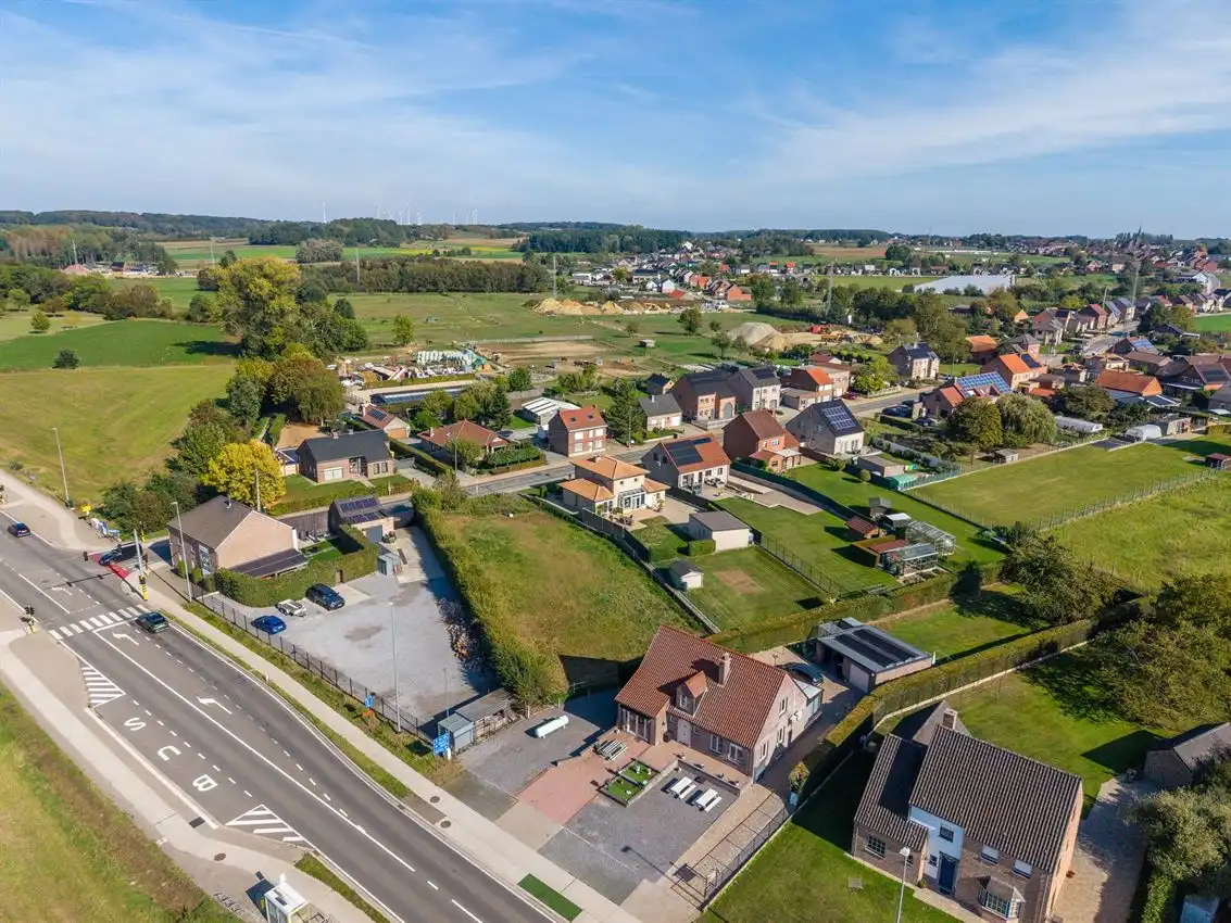 Ruime Woning met gekende frituur, garage en tuin op 14a 62ca foto 44