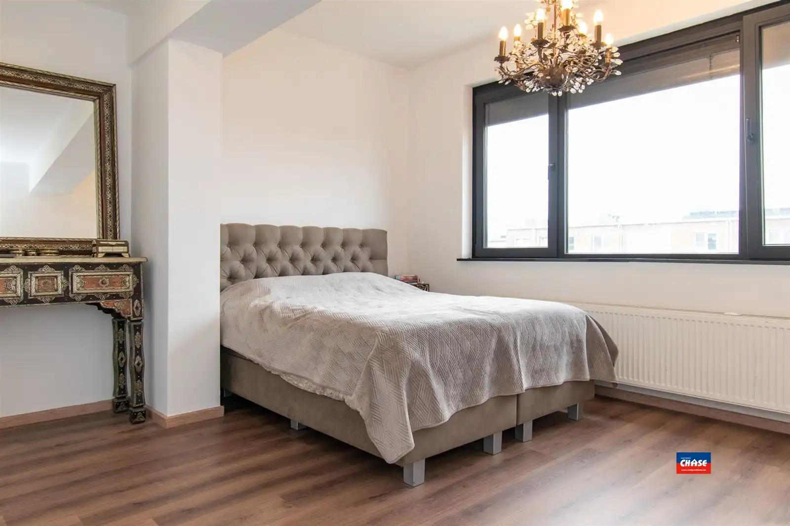 Ruime Bel-étage met 4 slpks  foto 11