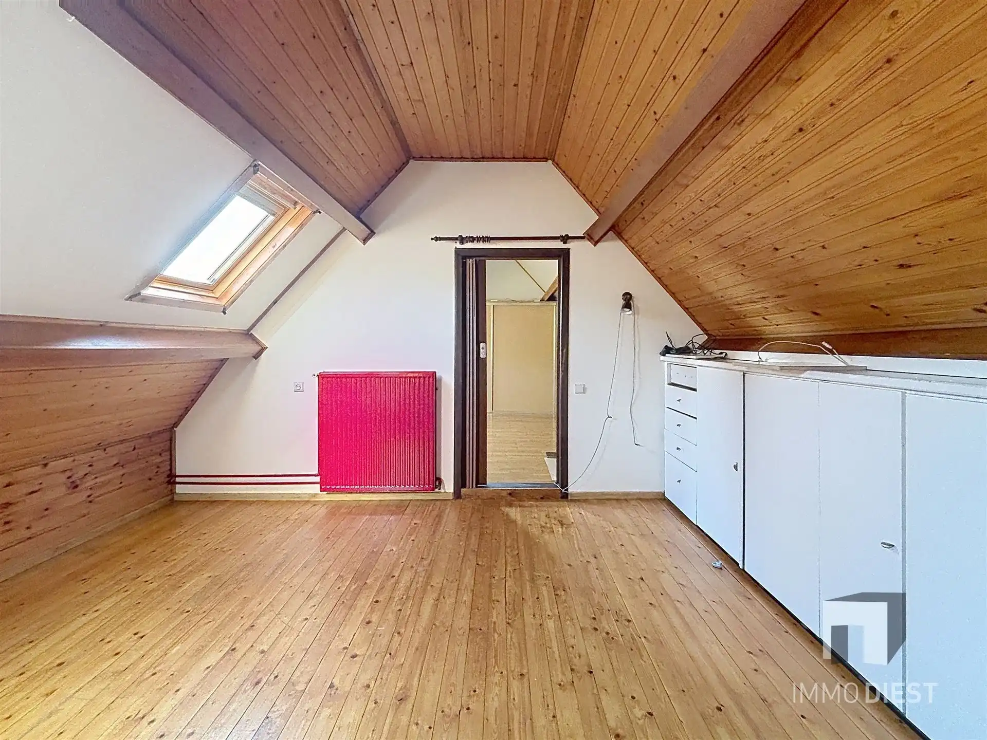 Fermette op 8a 60ca met achteraan zicht over de Demervallei (Langdorp). foto 21