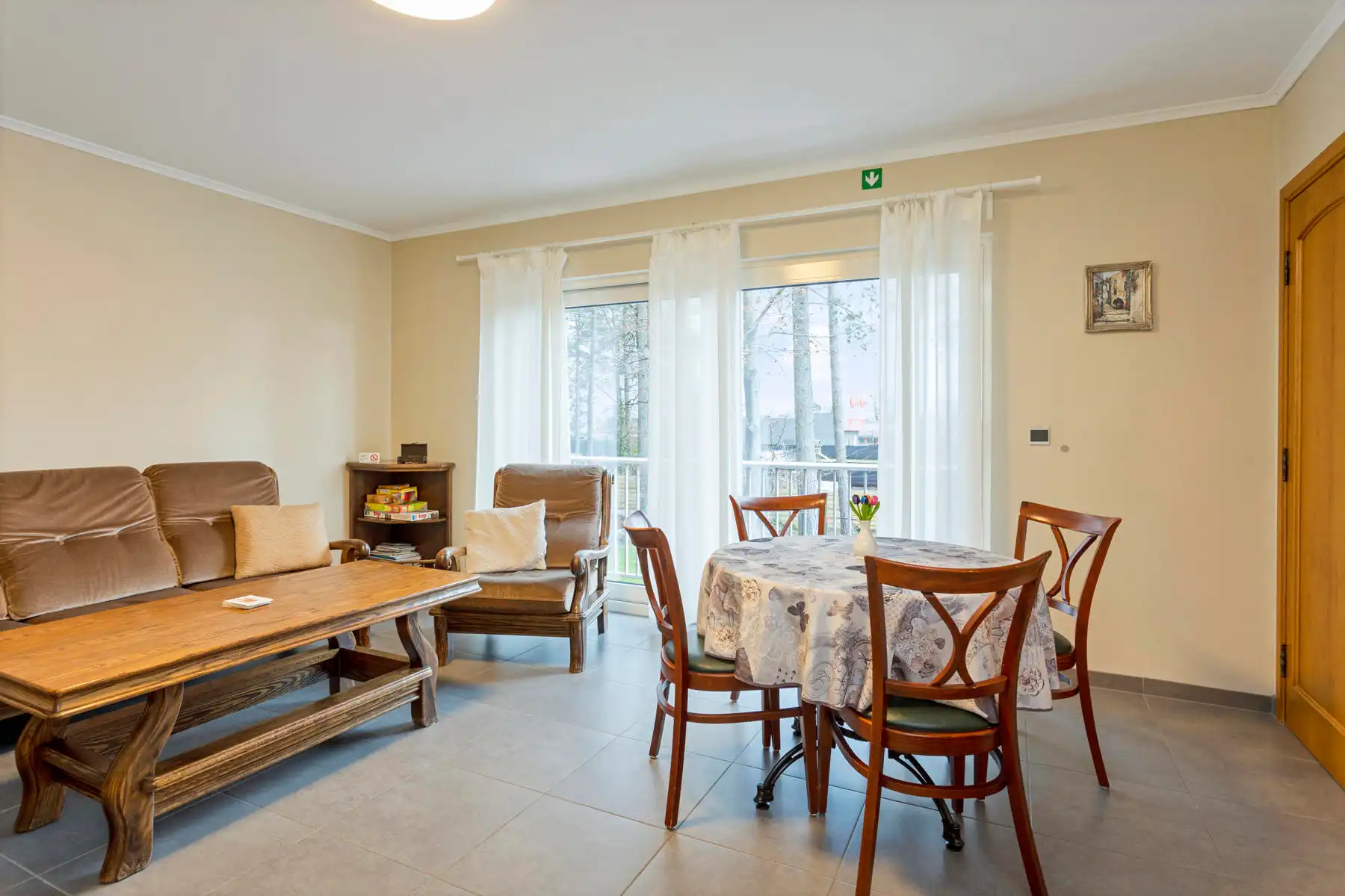 Ruim handelspand + 2 vakantiewoningen. foto 28