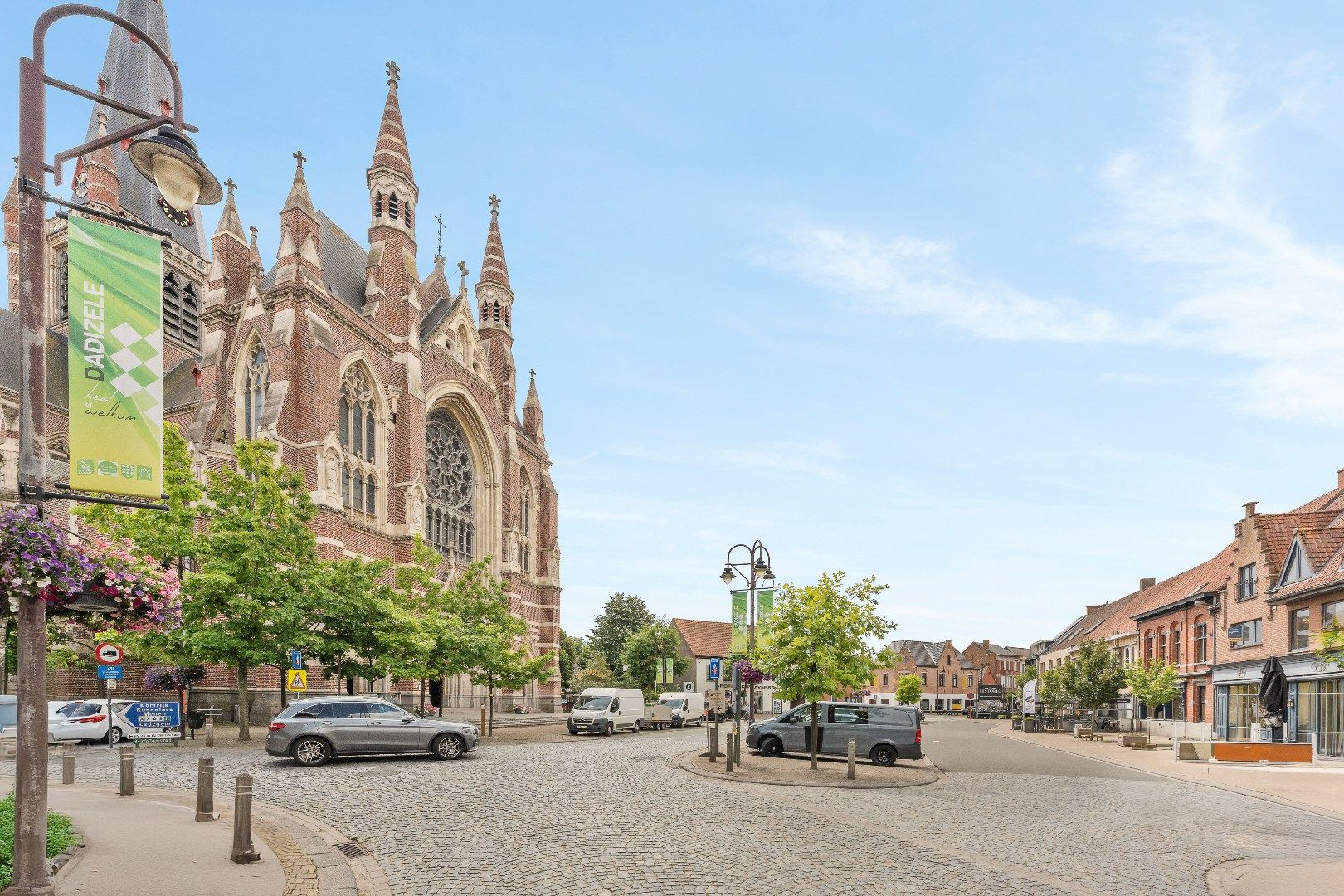 Uniek handelspand met duplexappartement op een toplocatie in Dadizele foto 3