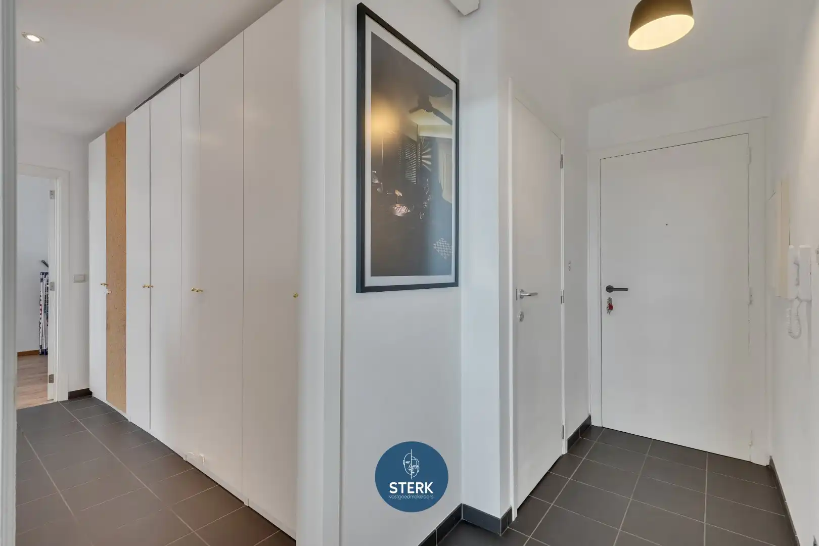 PENTHOUSE MET PANORAMISCH UITZICHT EN RUIM TERRAS IN CENTRUM LANAKEN !  foto 5