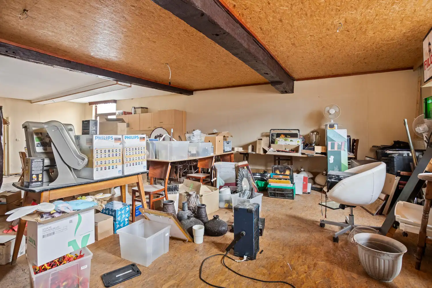 HANDELSPAND MET WOONST - UNIEKE LIGGING AAN HET STADSPLEIN EN DE DEMER foto 17