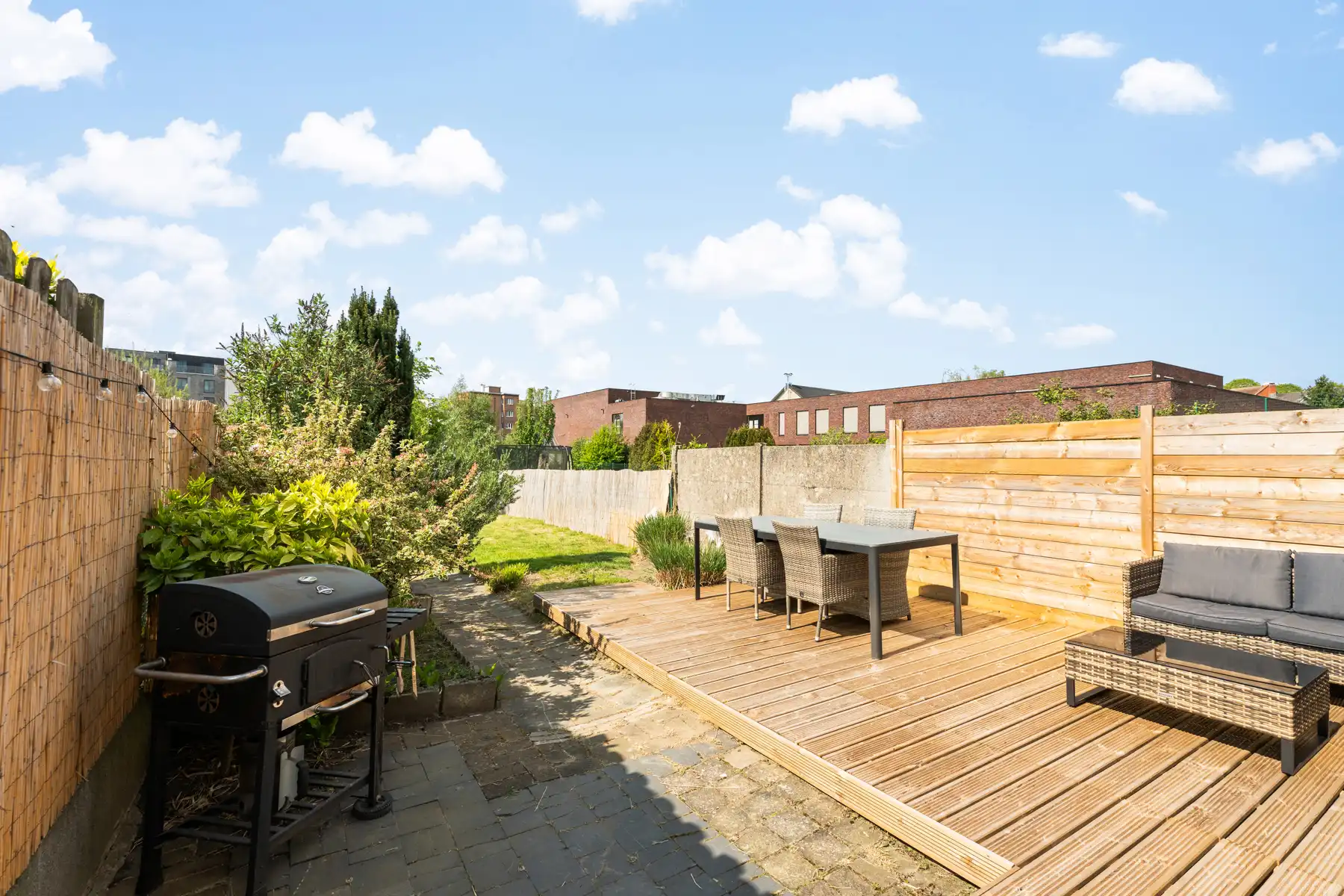 Instapklare gezinswoning met 5 slaapkamers en tuin foto 12