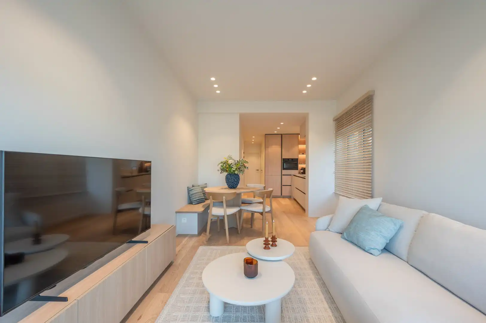 Gerenoveerd appartement | 2 slaapkamers | Zeezicht foto 2