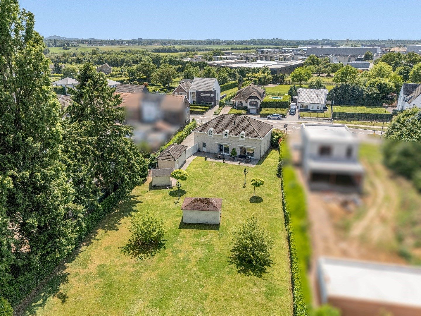 Ruime elegante villa met vrijstaande garage en tuin op 18a 99ca te Lanaken-Smeermaas foto 29