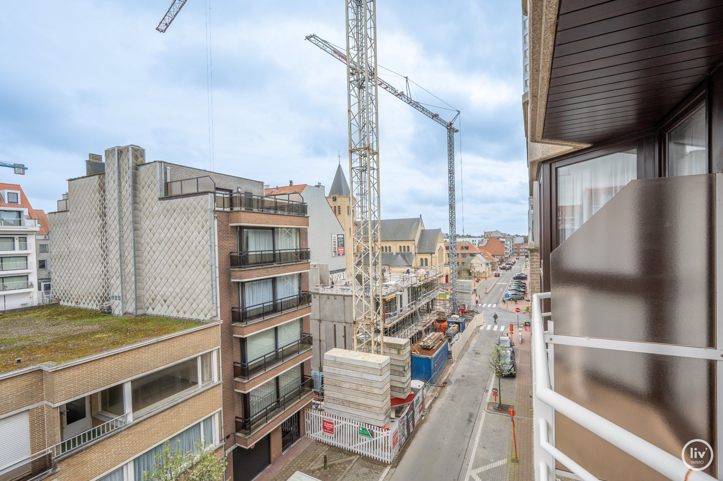 Gezellig, gerenoveerd 2 slaapkamerappartement in een zijstraat van de Dumortierlaan te Knokke. foto 17