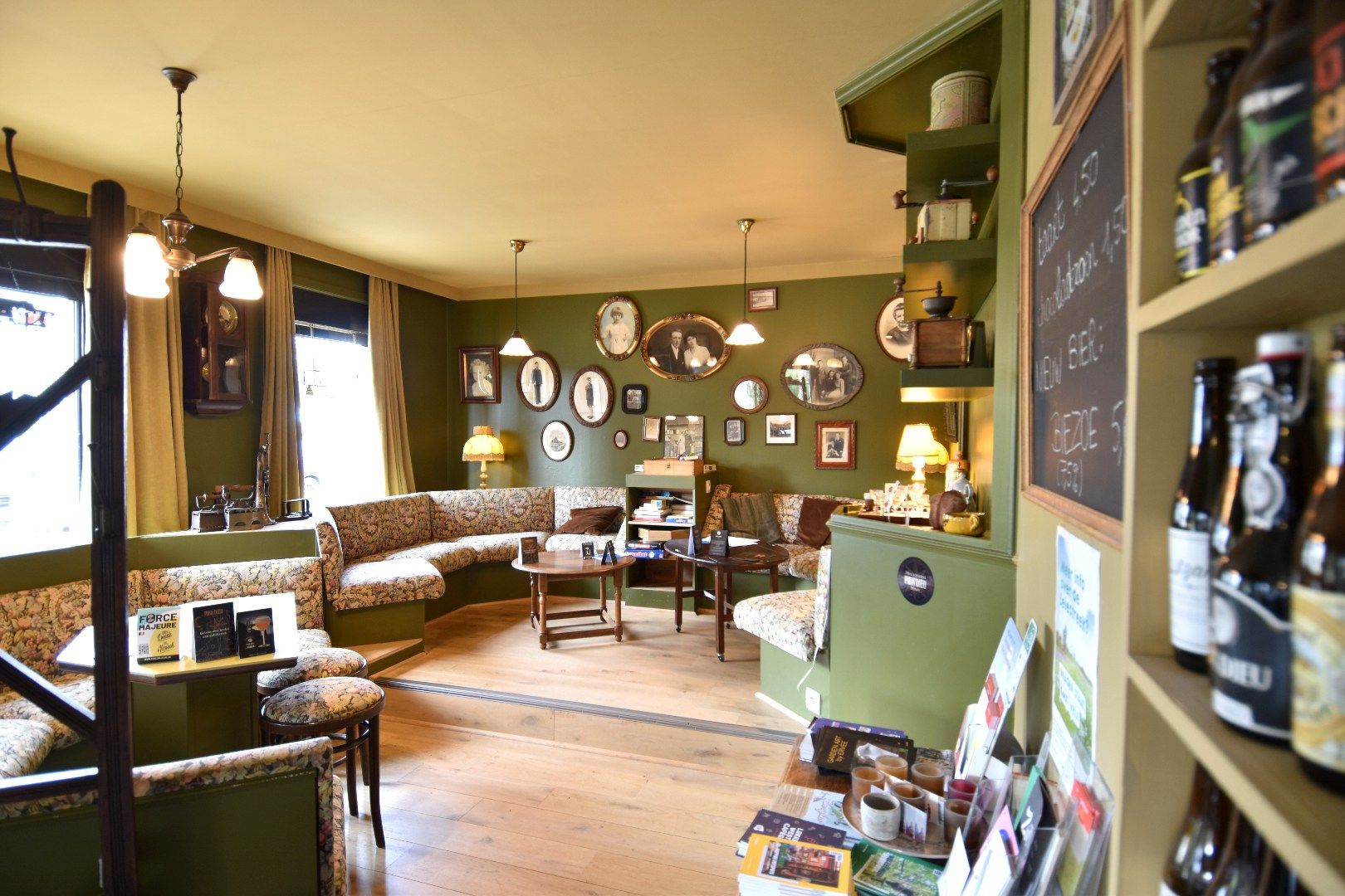 Horecazaak met apart woongedeelte, tuin/terras en garage te koop in Gullegem foto 7