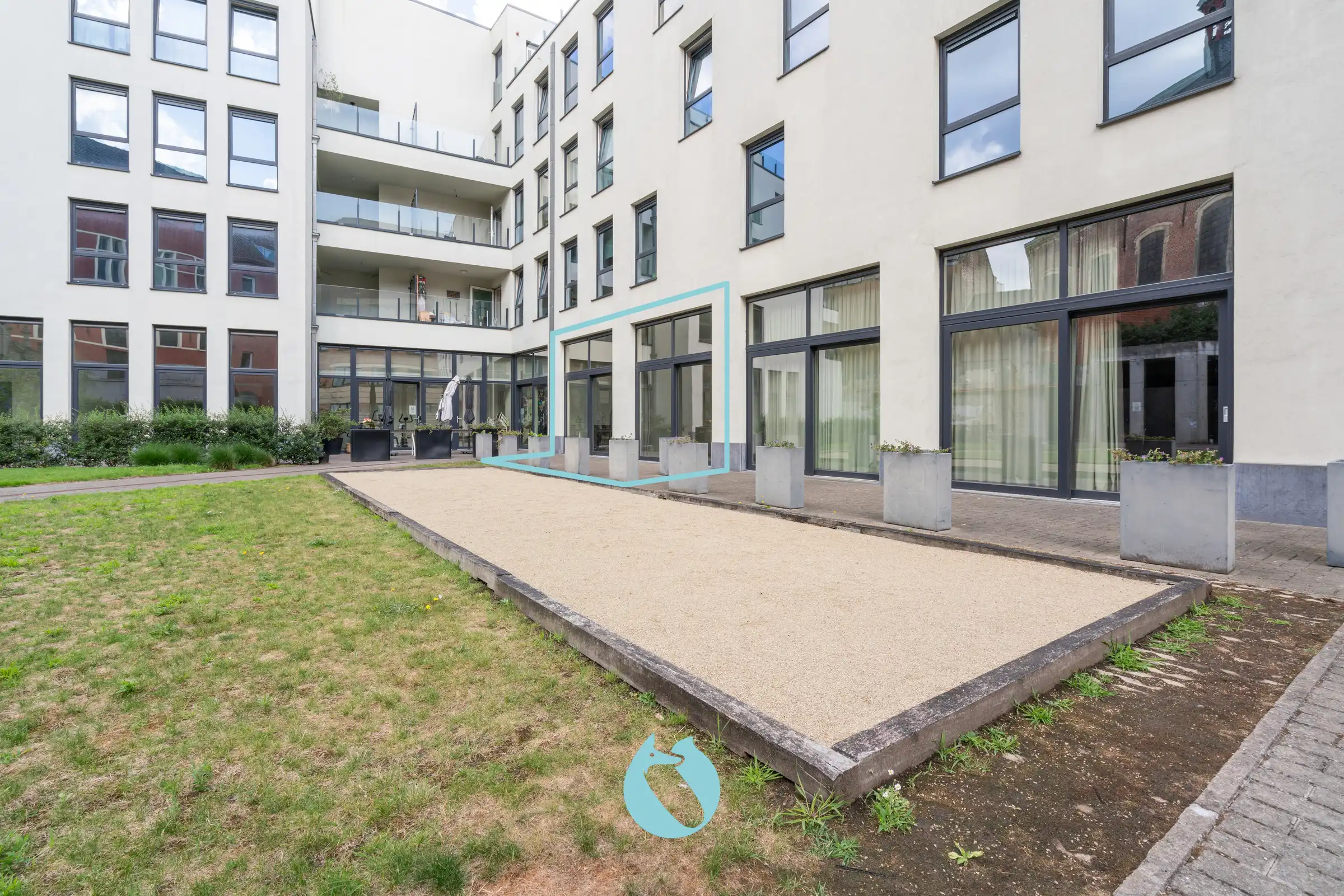 Gelijkvloerse serviceflat met privaat terras foto 11