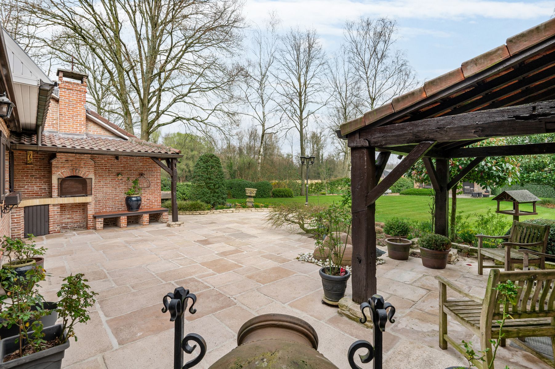 Te renoveren villa met uniek vrij zicht op ca. 2.065m². foto 29