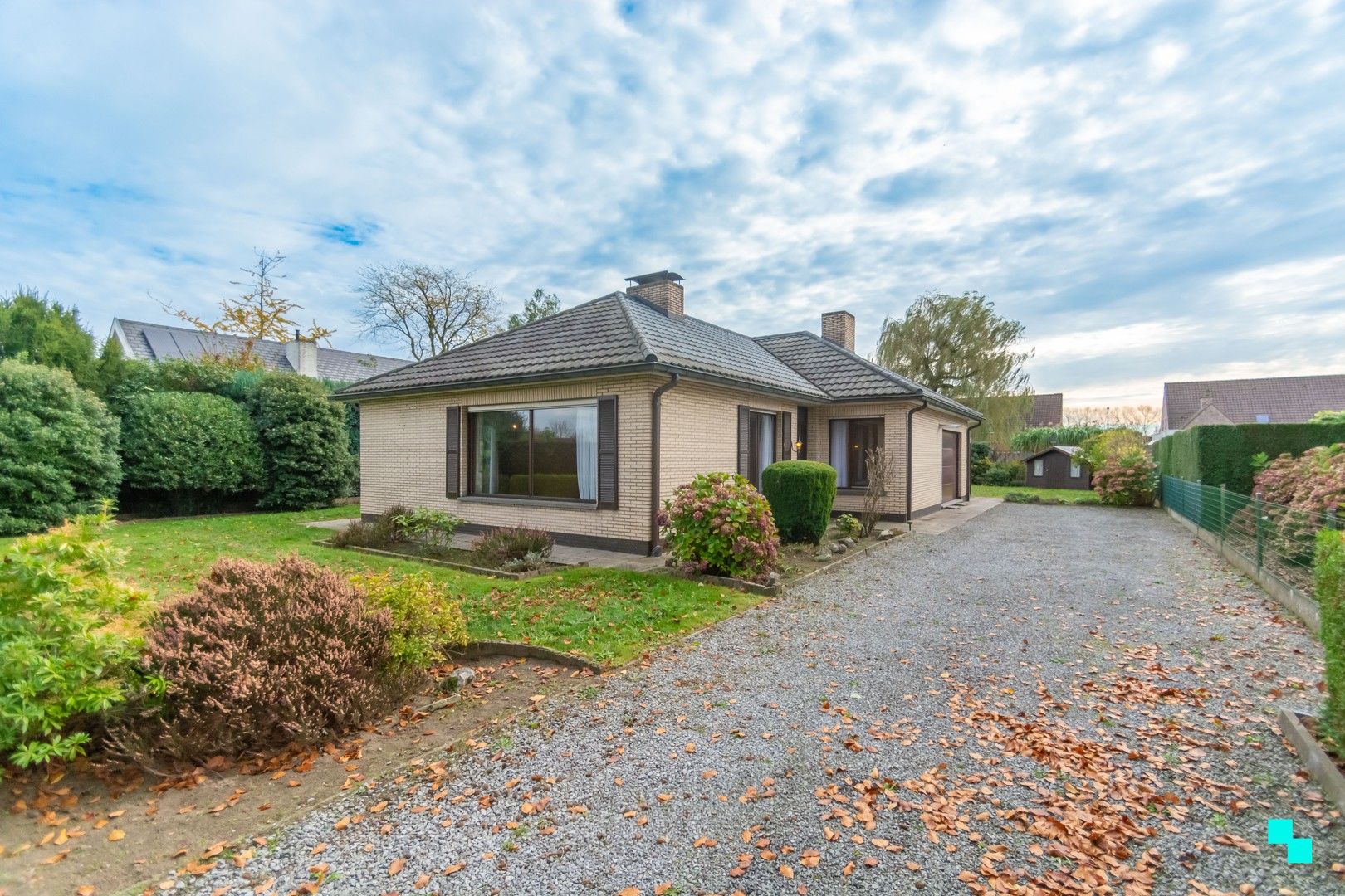 Te renoveren bungalow in de fruitwijk van Merelbeke foto 3