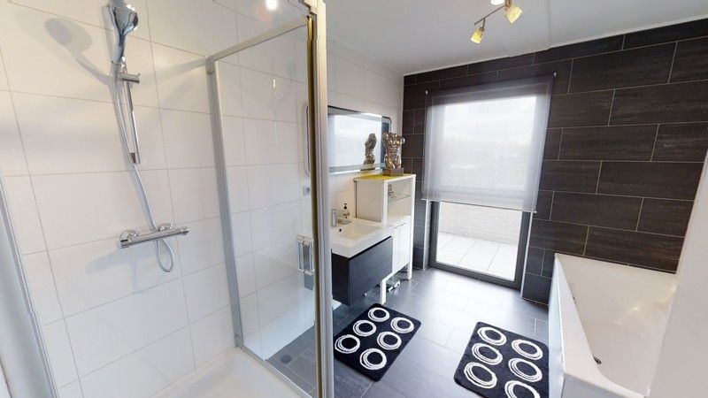 Prachtig penthouse te koop met 2 terrassen van 56m² en ondergrondse garagebox foto 11