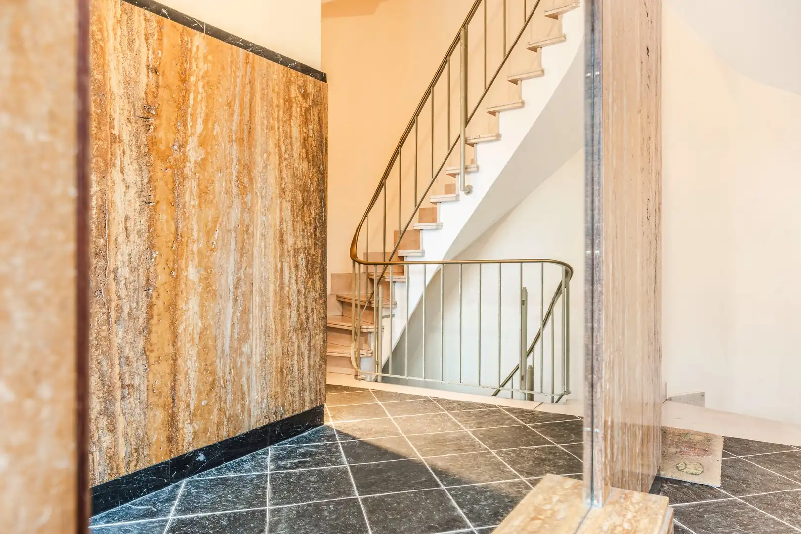 2-slaapkamerappartement met parkzicht! foto 3