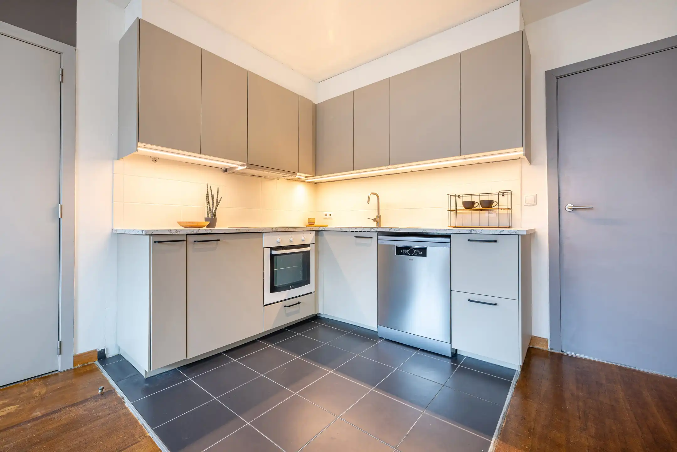 Appartement met 2 slaapkamers + P foto 13