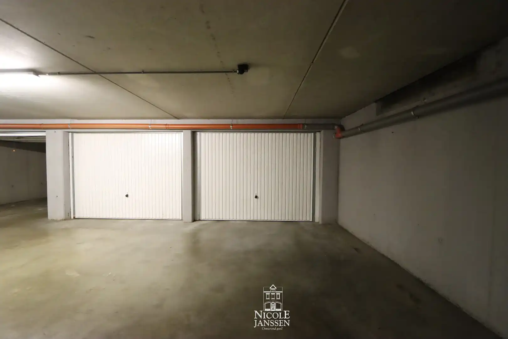 Verzorgd, instapklaar duplex-appartement met twee ruime slaapkamers en garagebox foto 20