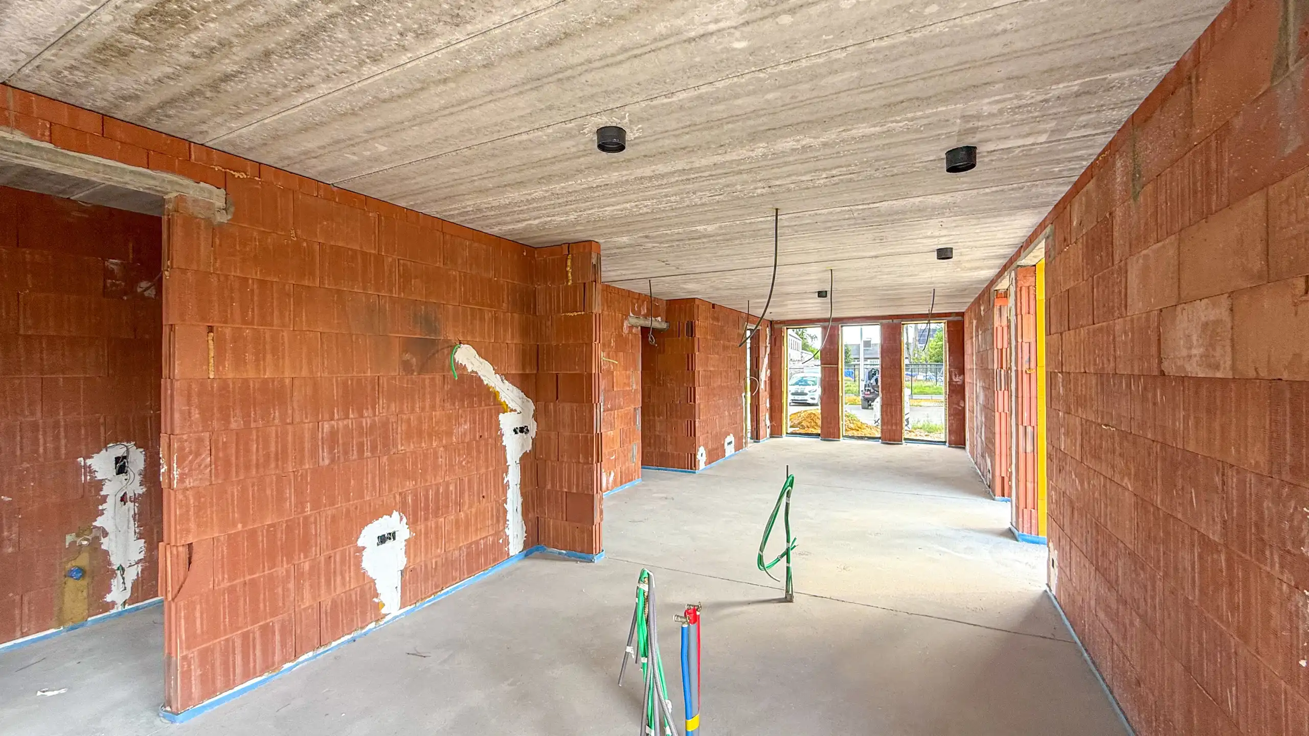  Rustig gelegen casco woning met 3 slpks in Hartje Boekt! foto 3