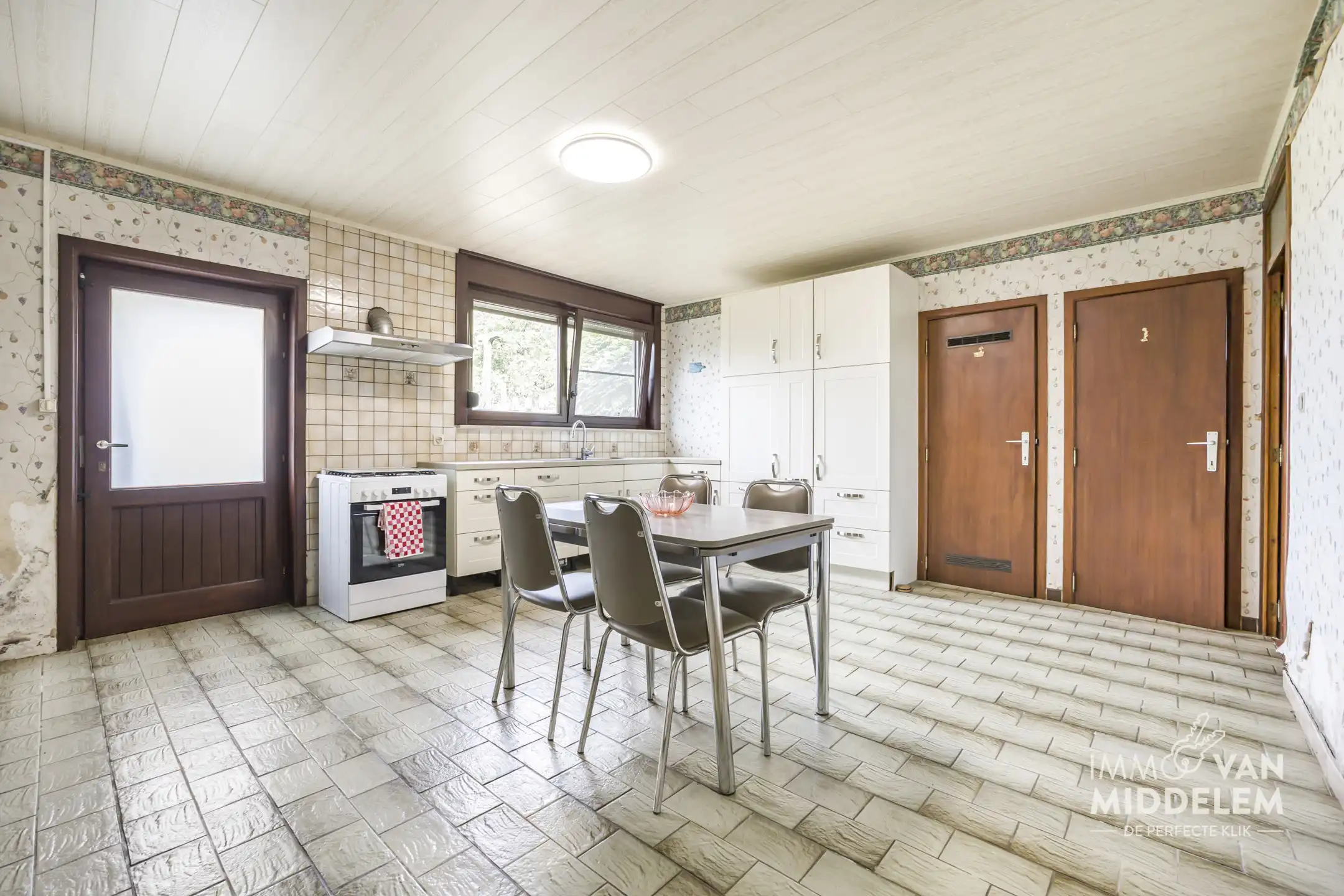LANDELIJKE HOEVE MET BIJGEBOUWEN op ± 8,35 HECTAREN foto 9