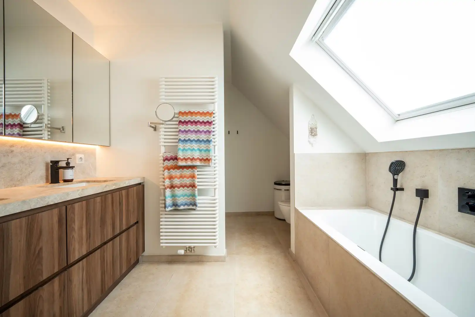 Recente woning op een uitzonderlijke ligging aan de rand van Het Zoute. foto 24