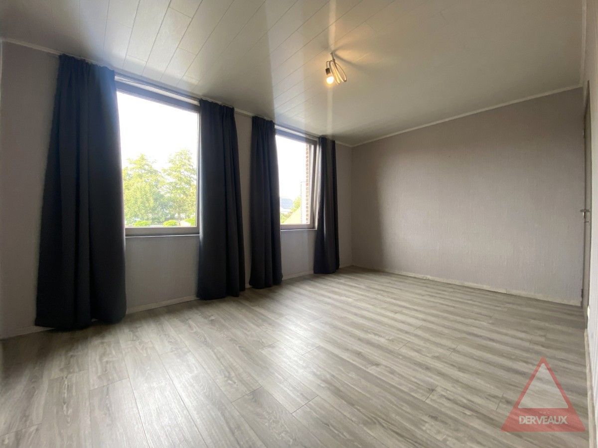 Moorslede – Instapklare en volledig gerenoveerde woning met tuin foto 12