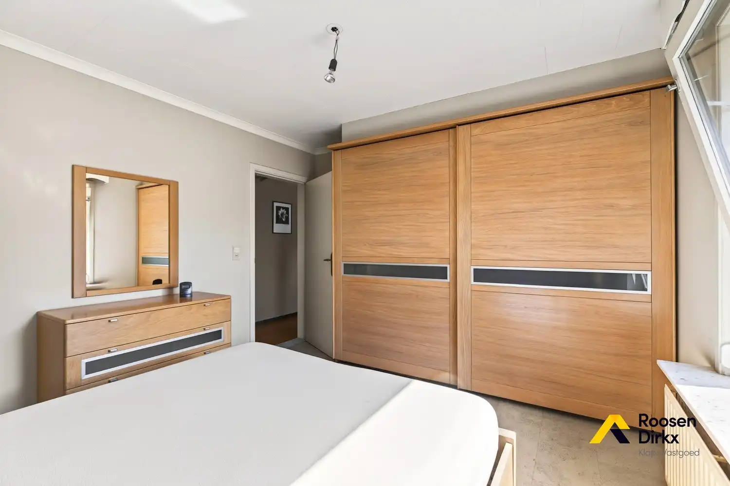 Rustig gelegen degelijke gezinswoning met 3 slaapkamers op perceel van bijna 10a foto 14