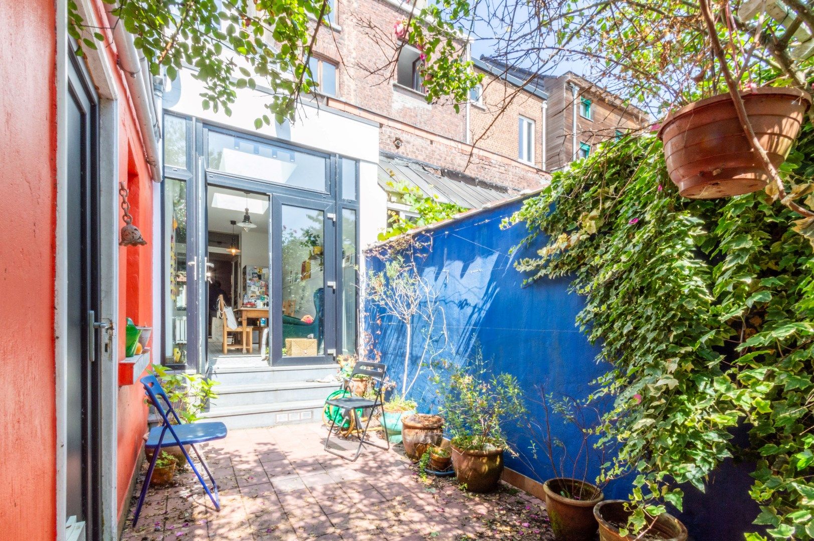 Ruime (196m²) en goed onderhouden woning met 3 slaapkamers! foto 8