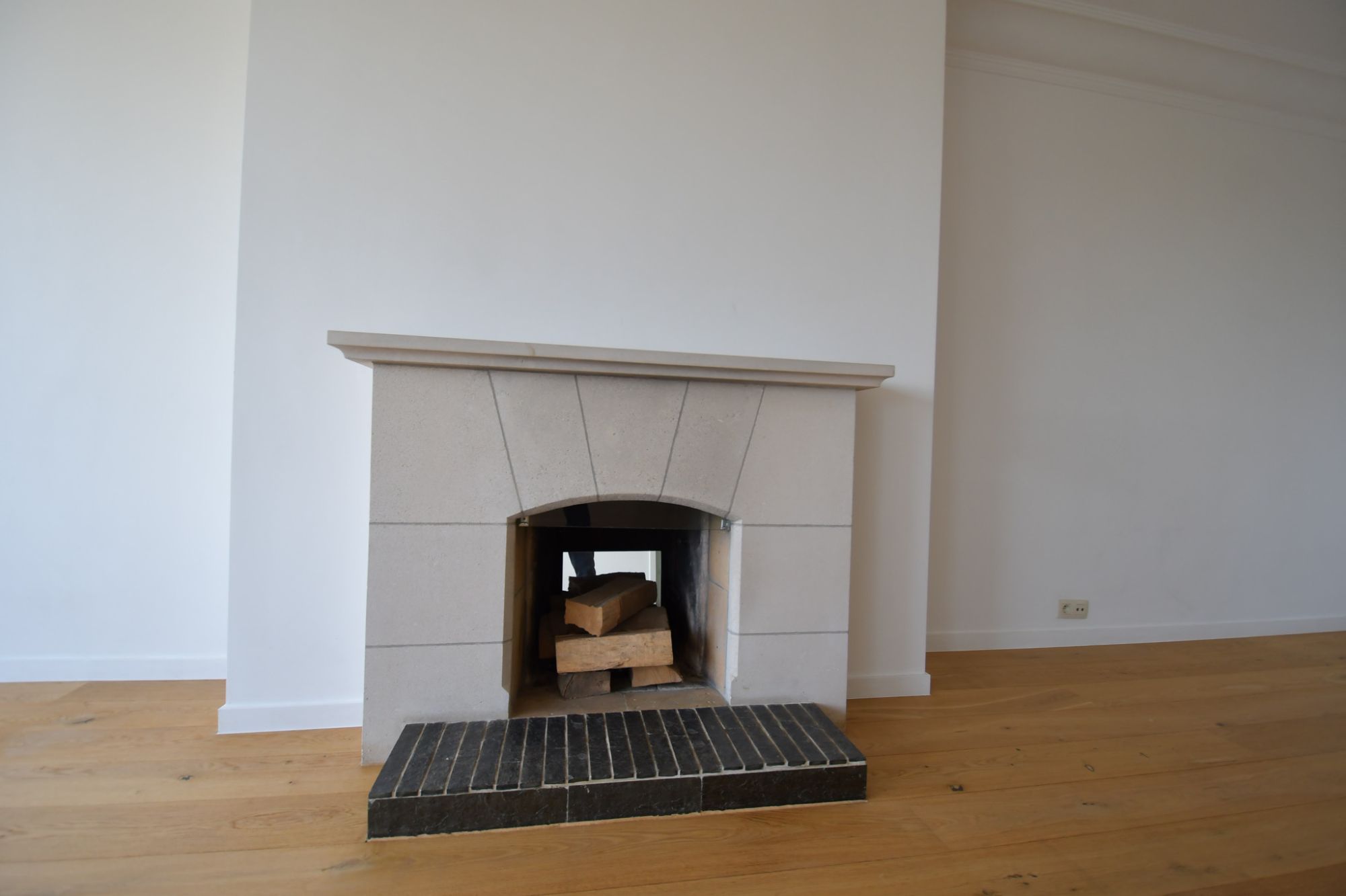 RUIM WOONAPPARTEMENT met PANORAMISCH ZICHT, 2 SLPKS en 2 TERRASSEN foto 9