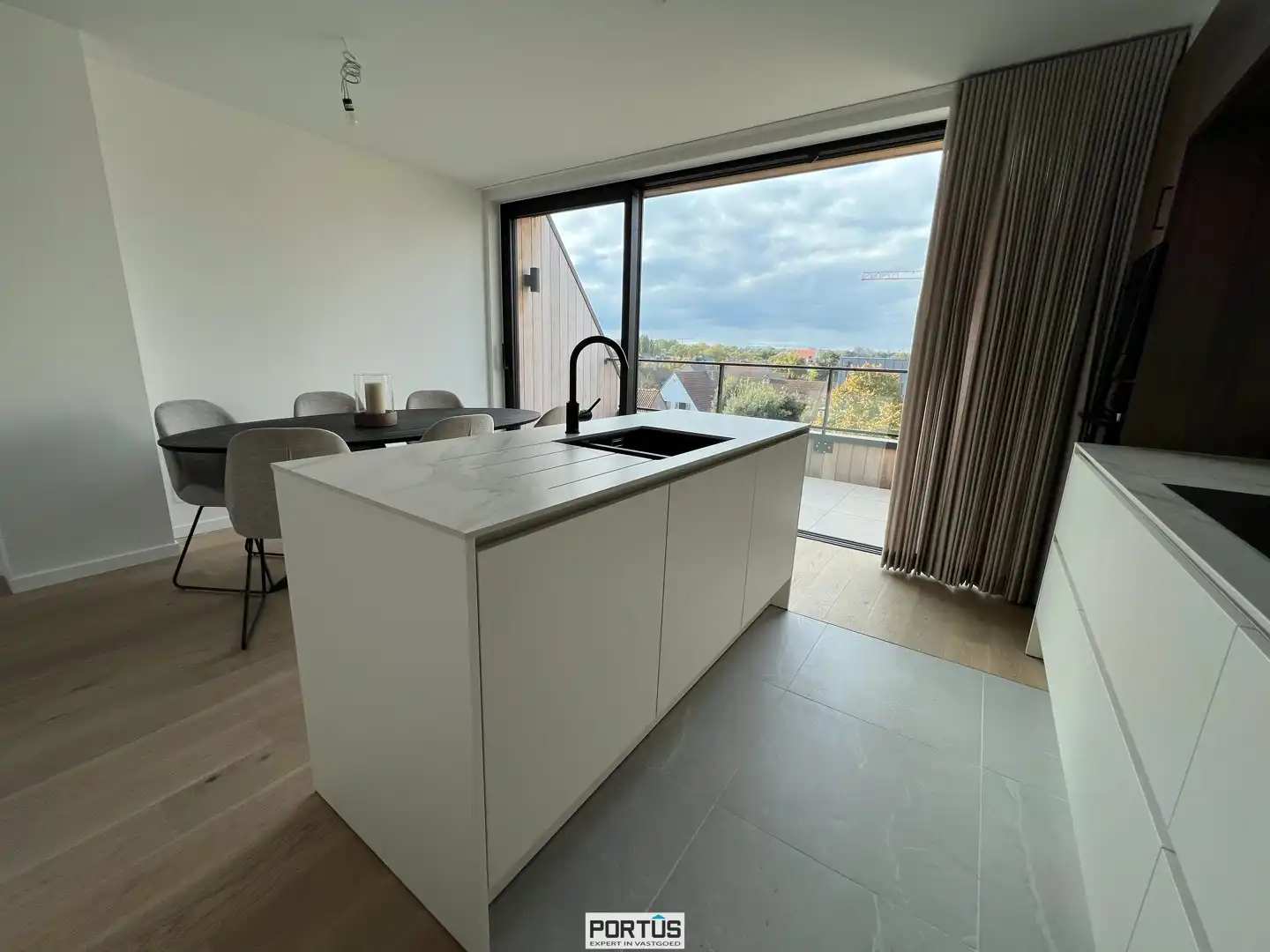 Instapklaar nieuwbouwappartement te koop met 3 slaapkamer in Residentie Portanic te Nieuwpoort foto 8