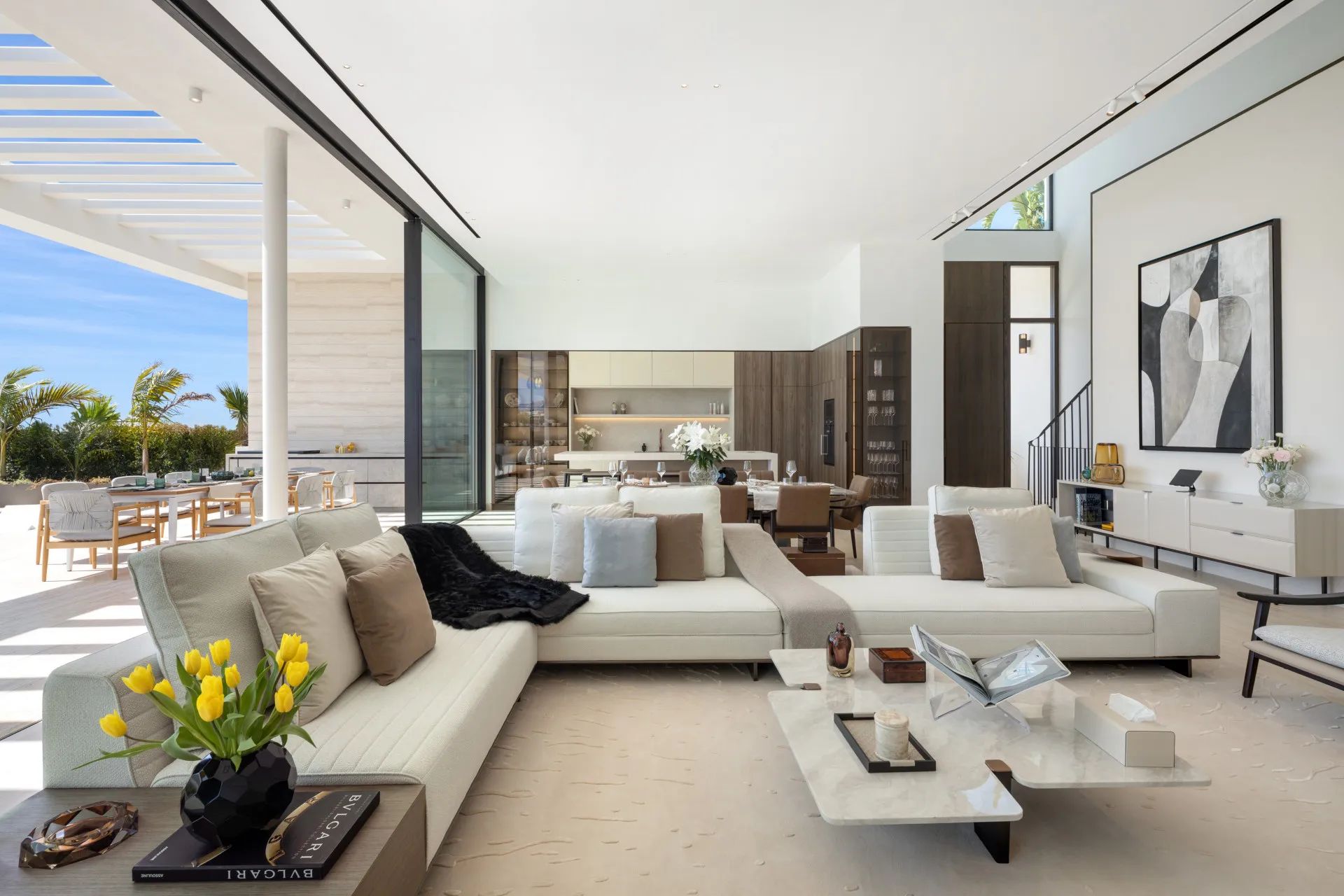 Adembenemende designvilla in exclusief Los Flamingos – waar modern wonen en luxe samenkomen aan de Costa del Sol foto 4