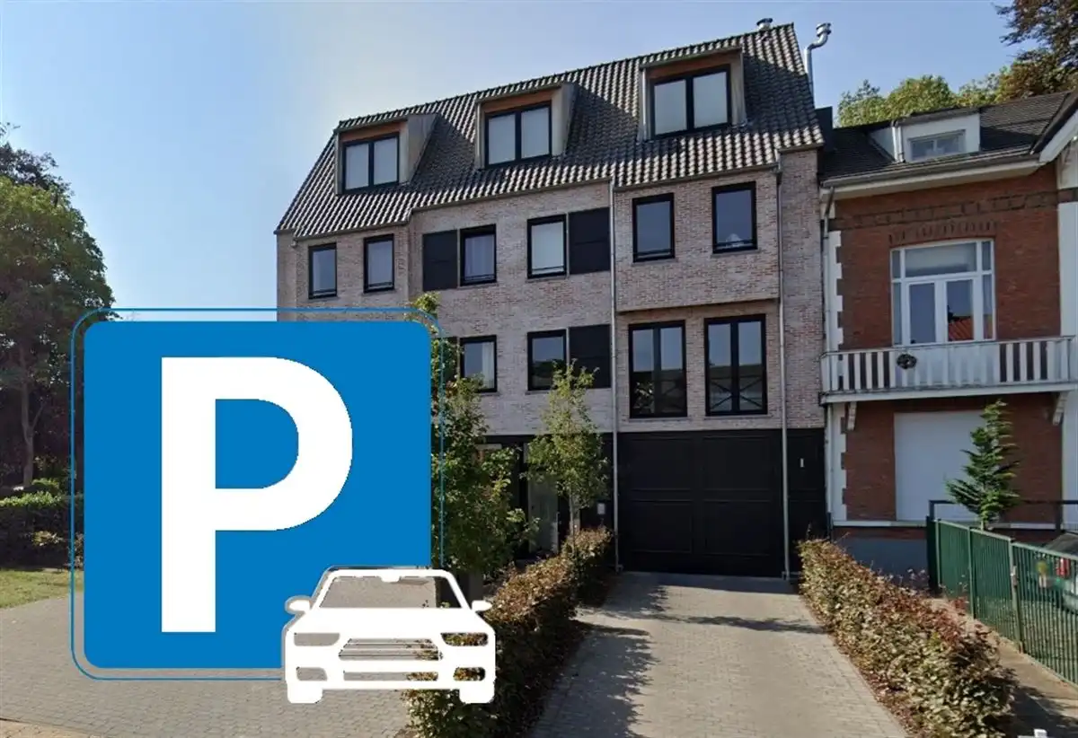 Inpandige parking te centrum Mariaburg foto {{pictureIndex}}