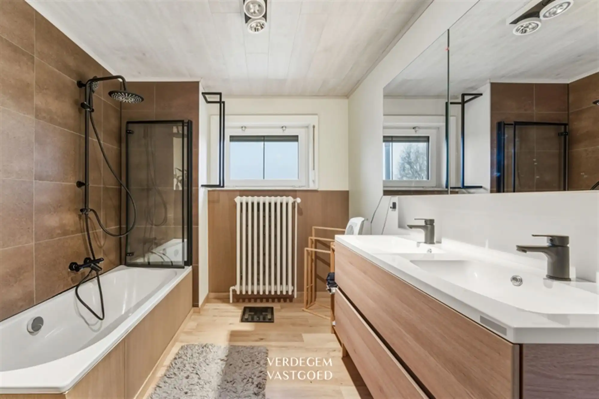 Ultra-gezellige woning met 3 slaapkamers, tuin, garage en atelier foto 16