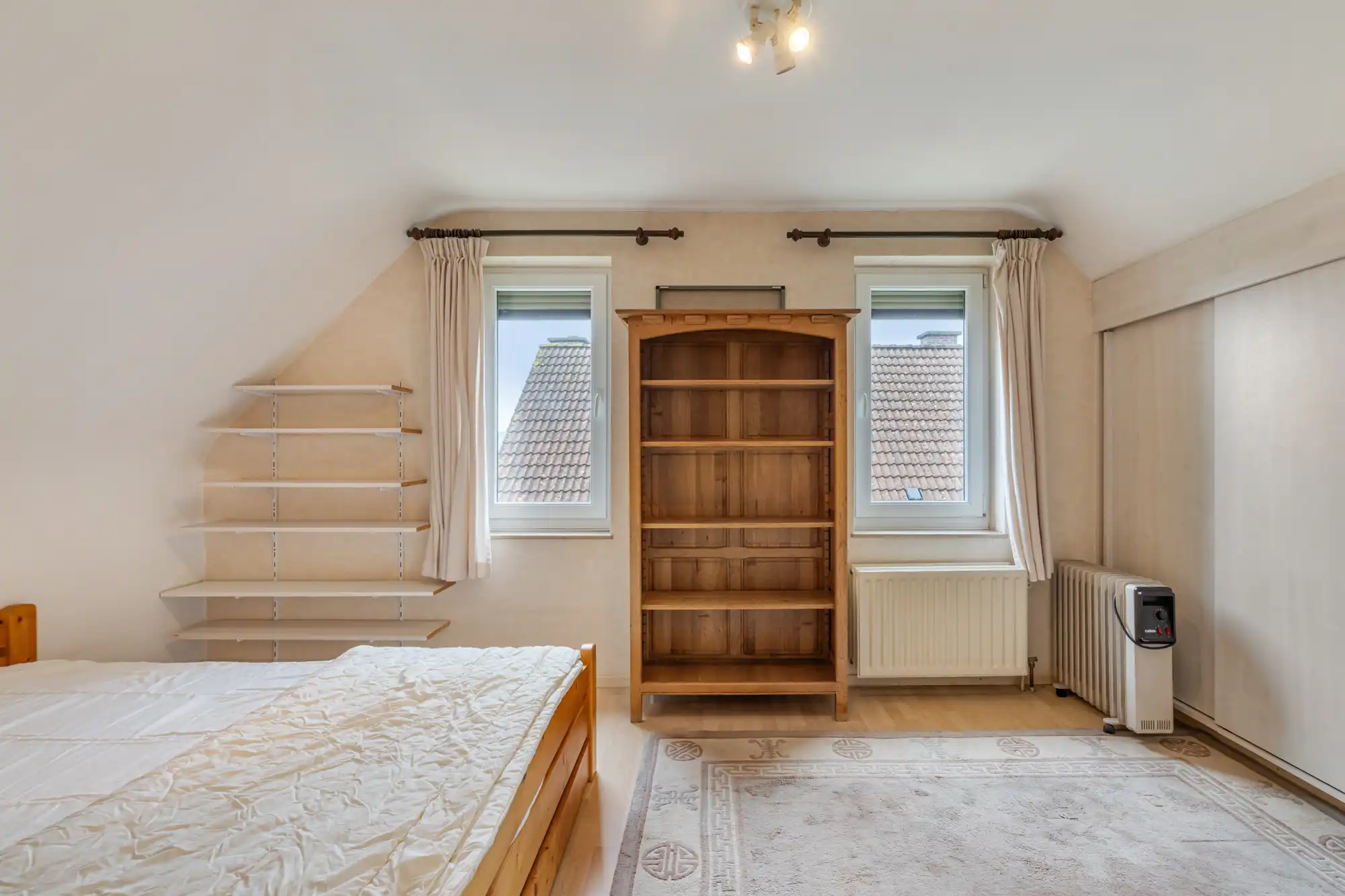 Rustig gelegen woning op groot perceel  foto 3