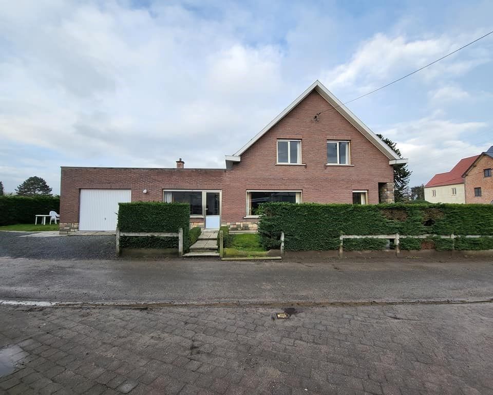 Bungalow met extra verdieping. foto 2