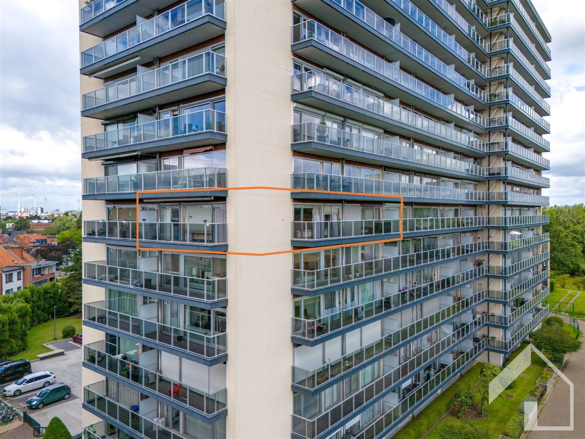 Ruim 2 slaapkamer appartement met prachtig zicht foto {{pictureIndex}}