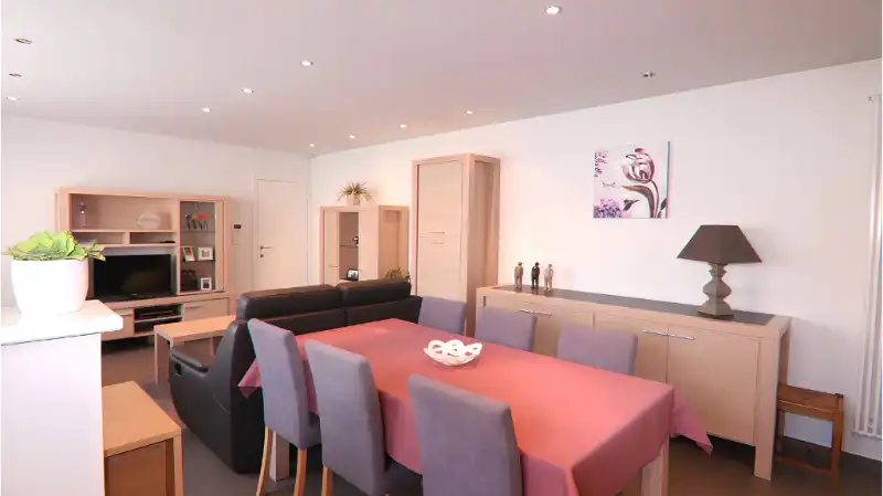 Comfortabele 3-slaapkamerwoning met GARAGE te huur in Sint-Michiels Brugge foto 3