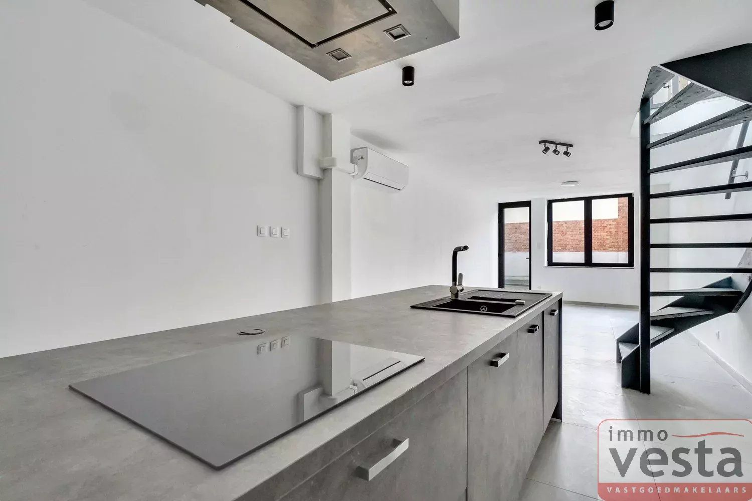 Gerenoveerde stadwoning in centrum foto 8