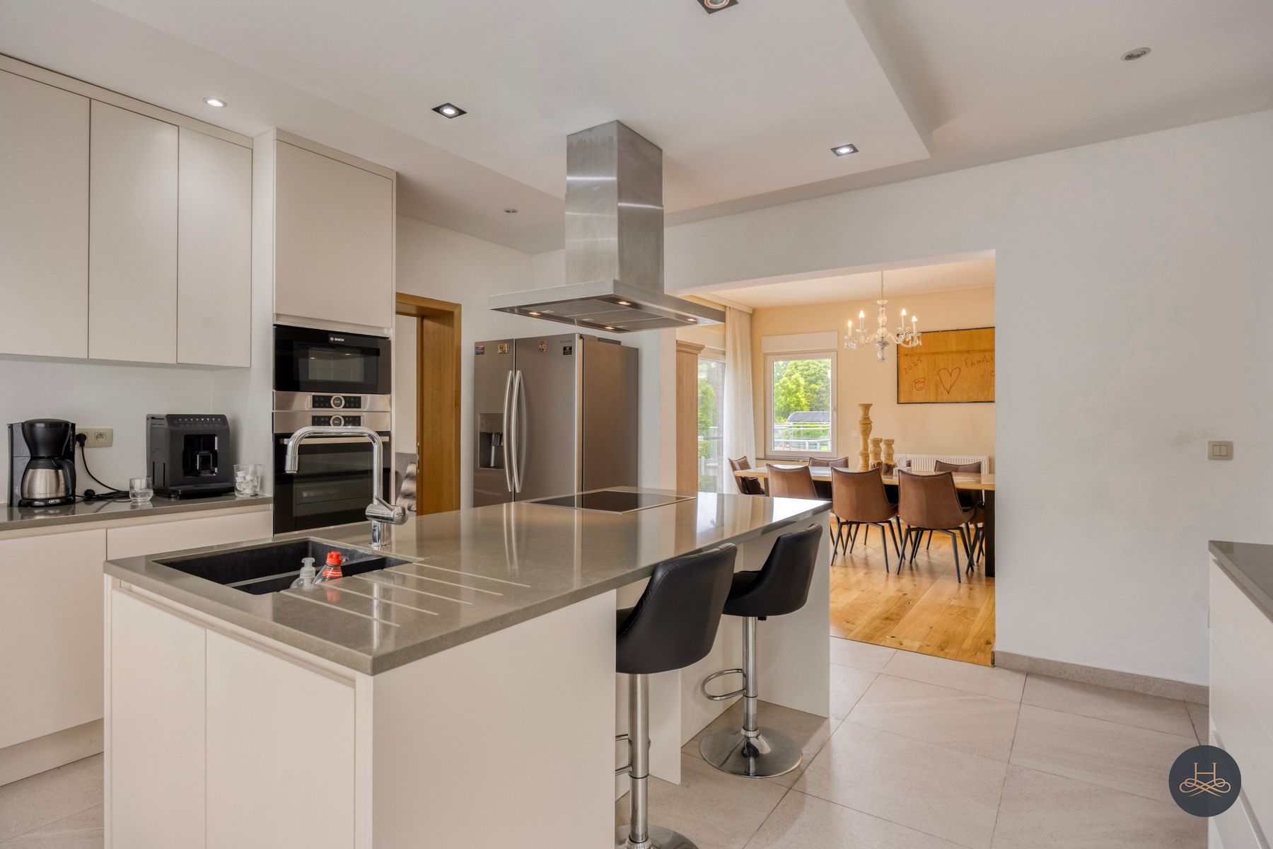 Hoogwaardig afgewerkte, ruime gezinswoning op toplocatie foto 7