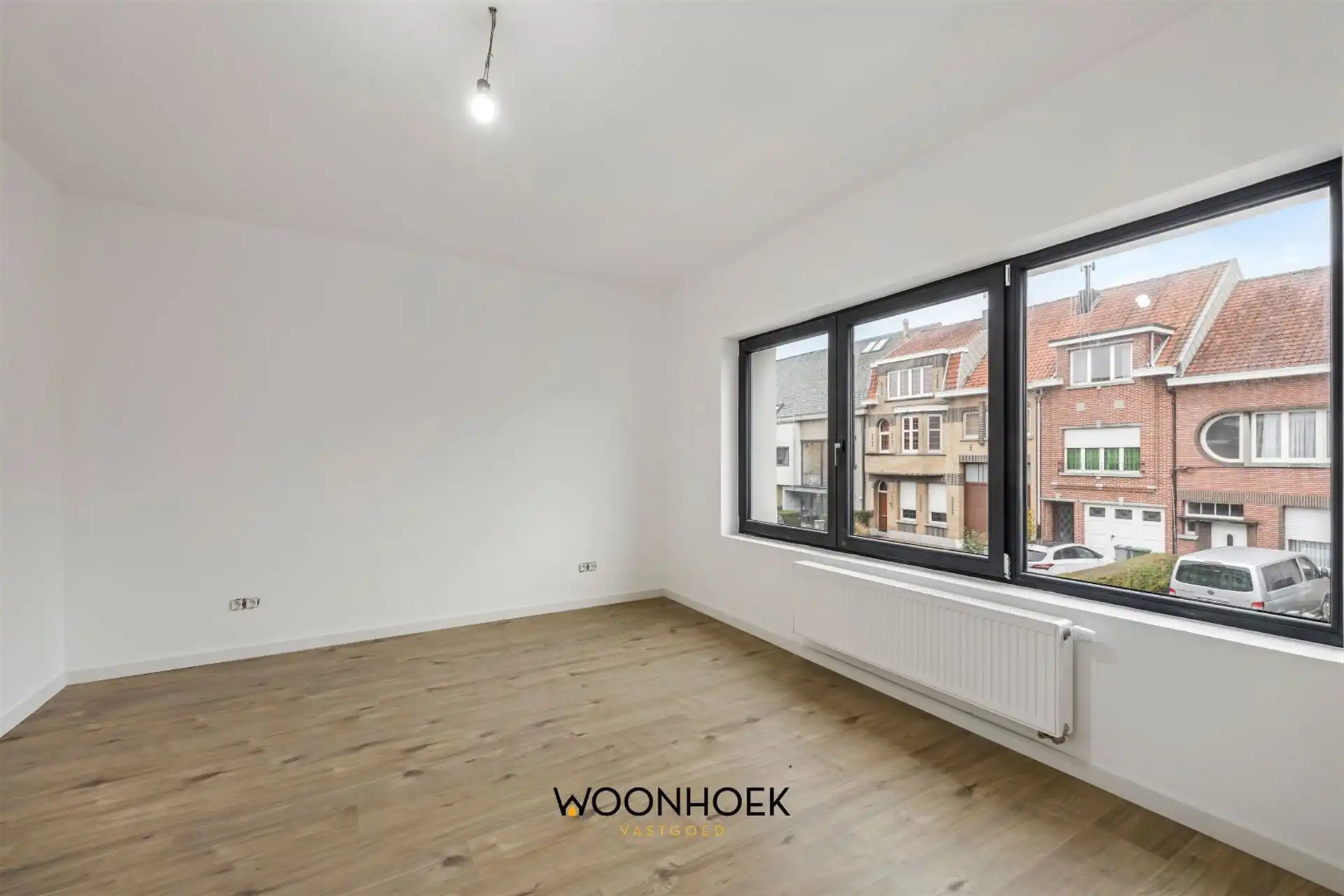 Gerenoveerde, 4-slpk woning met 2 badkamers en tuin! foto 13