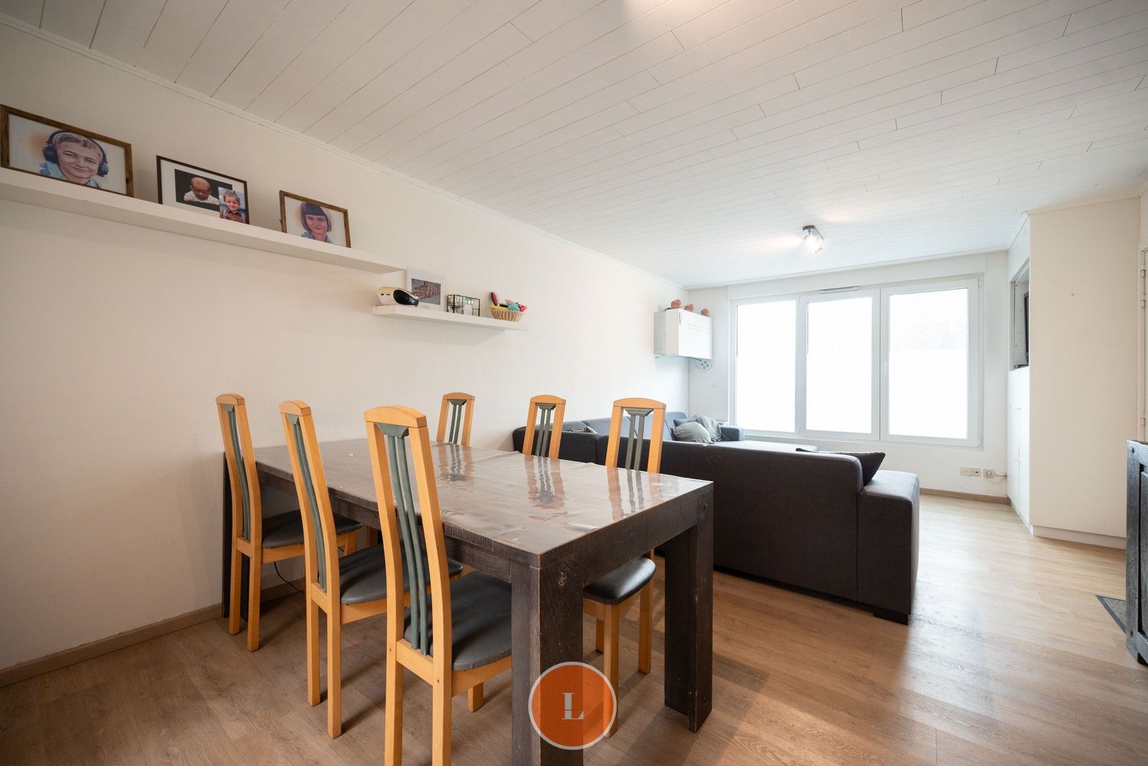 Instapklare woning met 3 slaapkamers en uitweg! foto 3