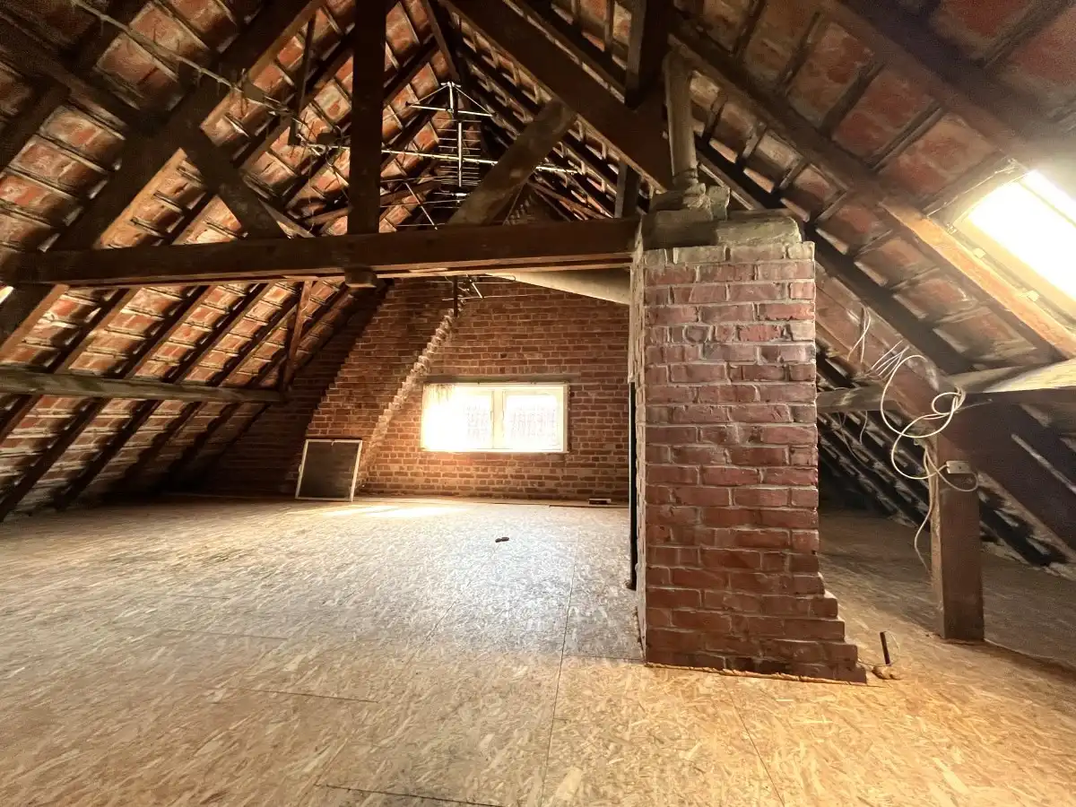 Moorslede – Halfopen woning met veel potentieel foto 15