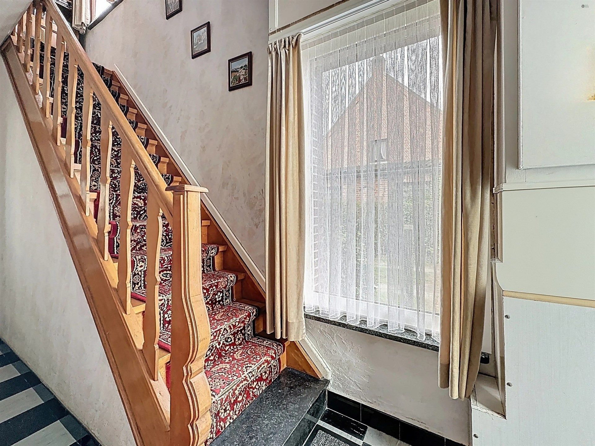 Prachtige open bebouwing met 4 slaapkamers en garage op perceel van 946m² foto 10