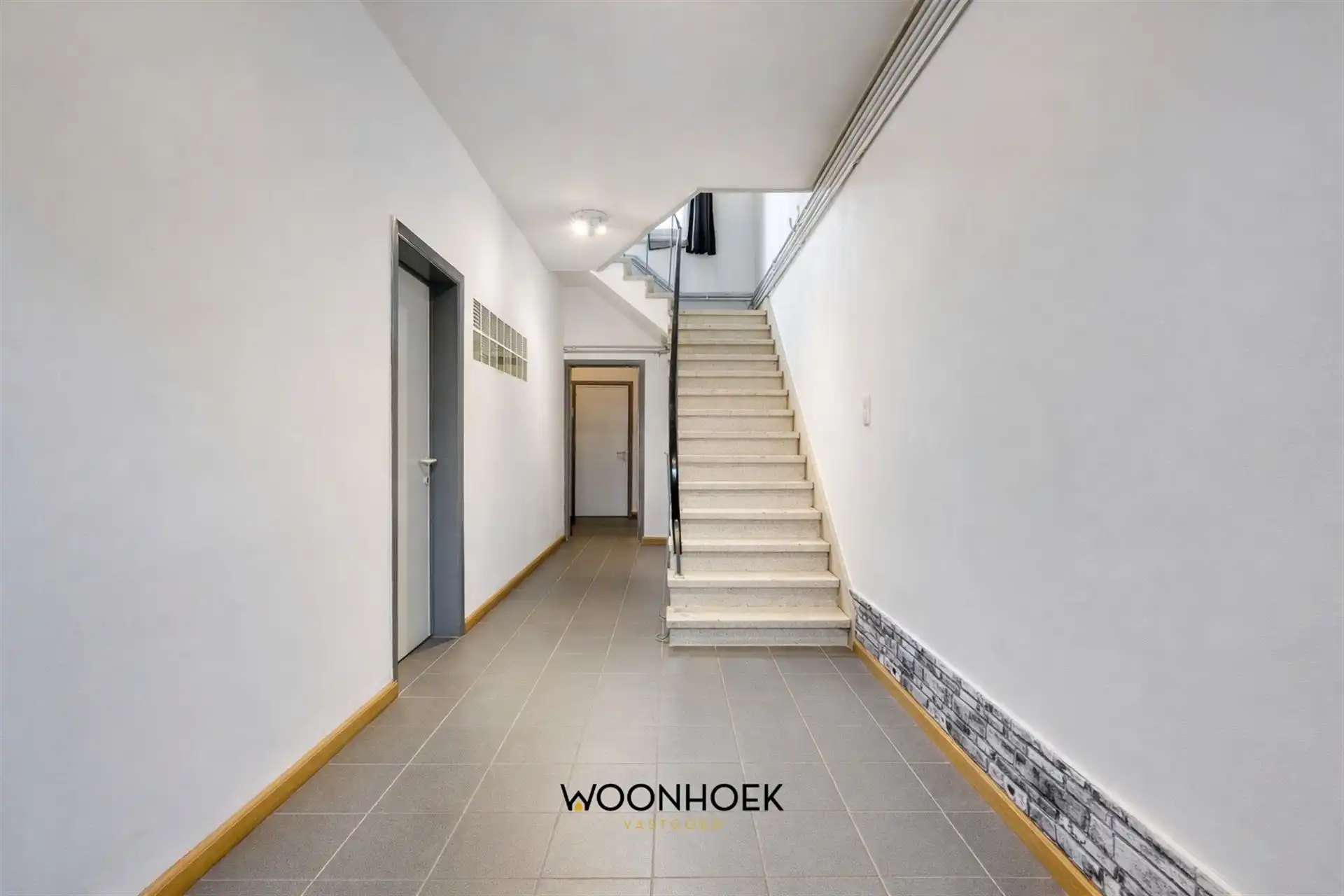 Ruim en comfortabel wonen in het hart van Zele foto 12