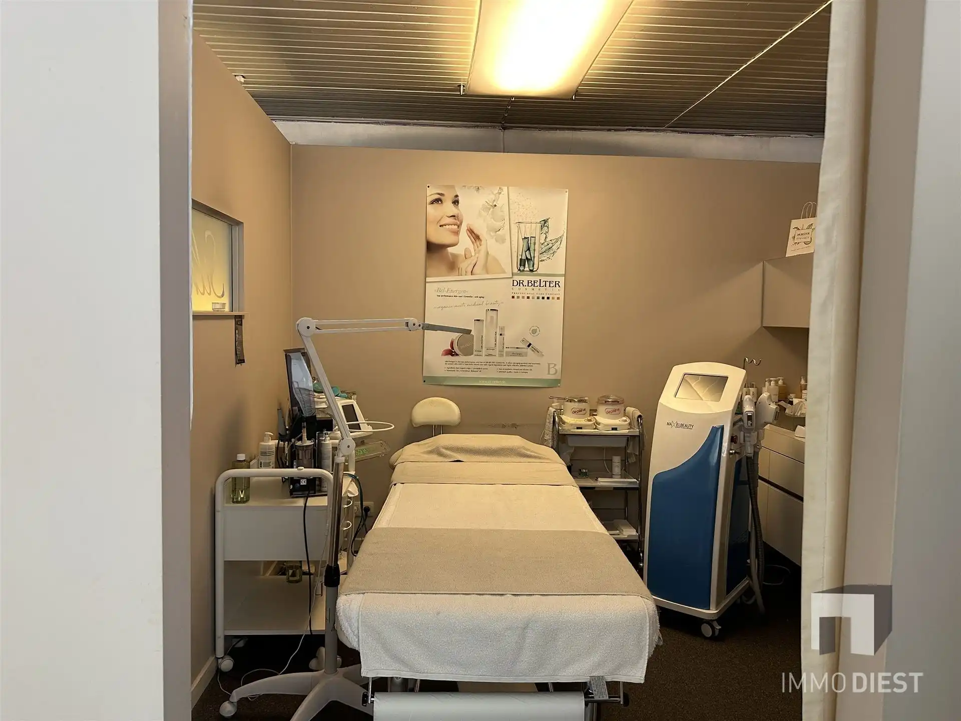 Investeringspand - handelshuis met discrete parking foto 11