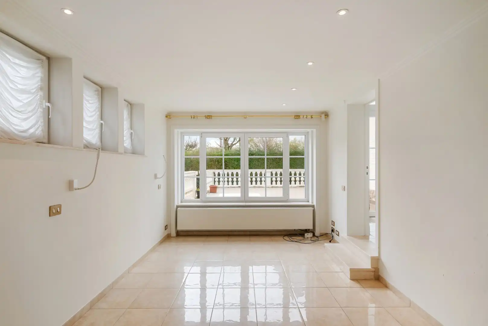 Stijlvolle villa met 5 slaapkamers op mooi perceel van 1325m² foto 10