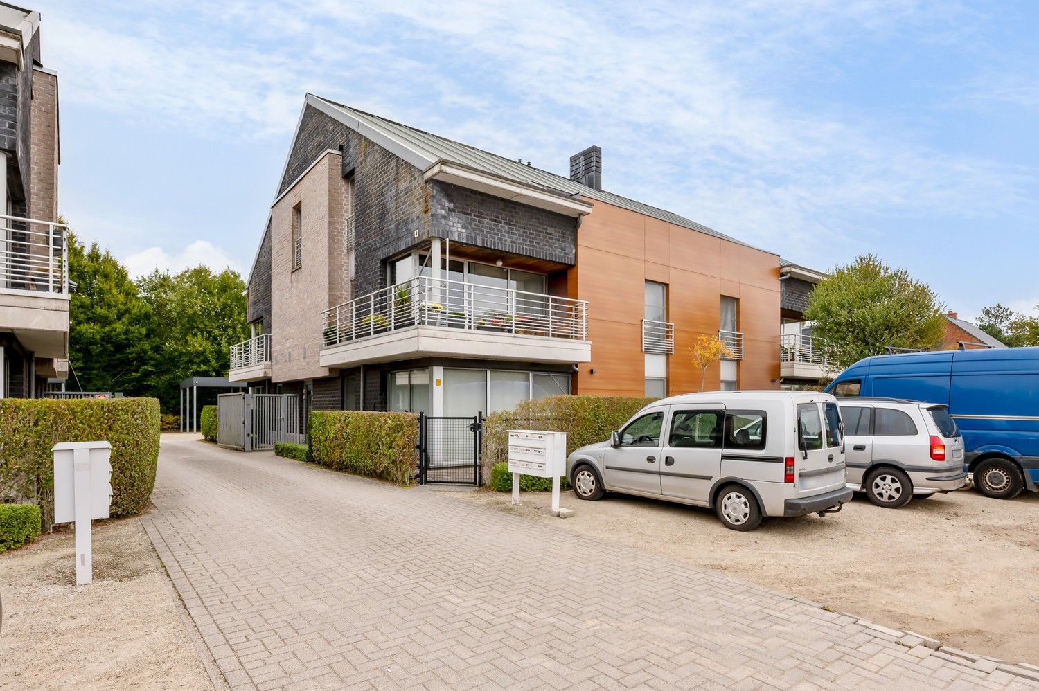 Instapklaar appartement met 2 slaapkamers en terras – centraal gelegen op de grens met Berlaar-Heikant. foto 3