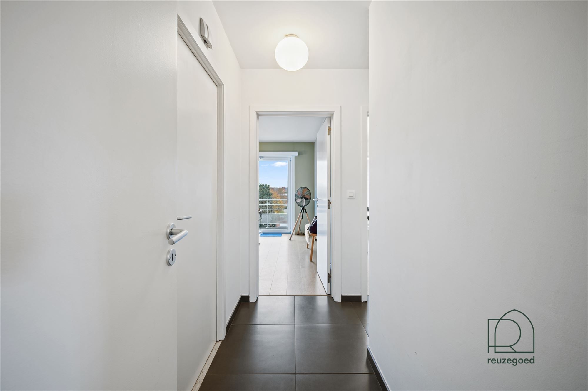 Licht en verzorgd appartement met 2 slaapkamers nabij de vernieuwde Heyvaertsite foto 13