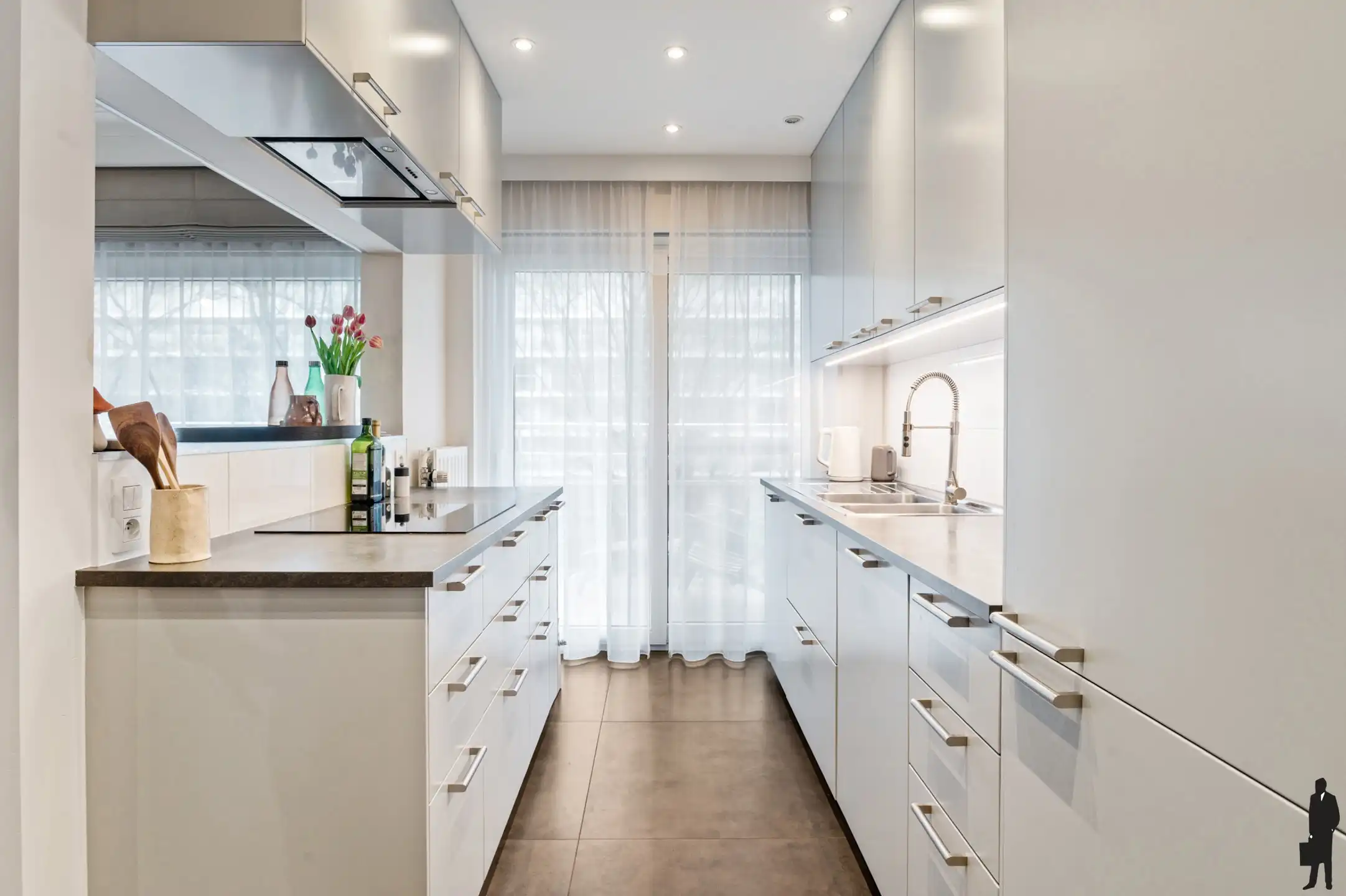 Prachtig appartement met twee slaapkamers foto 4