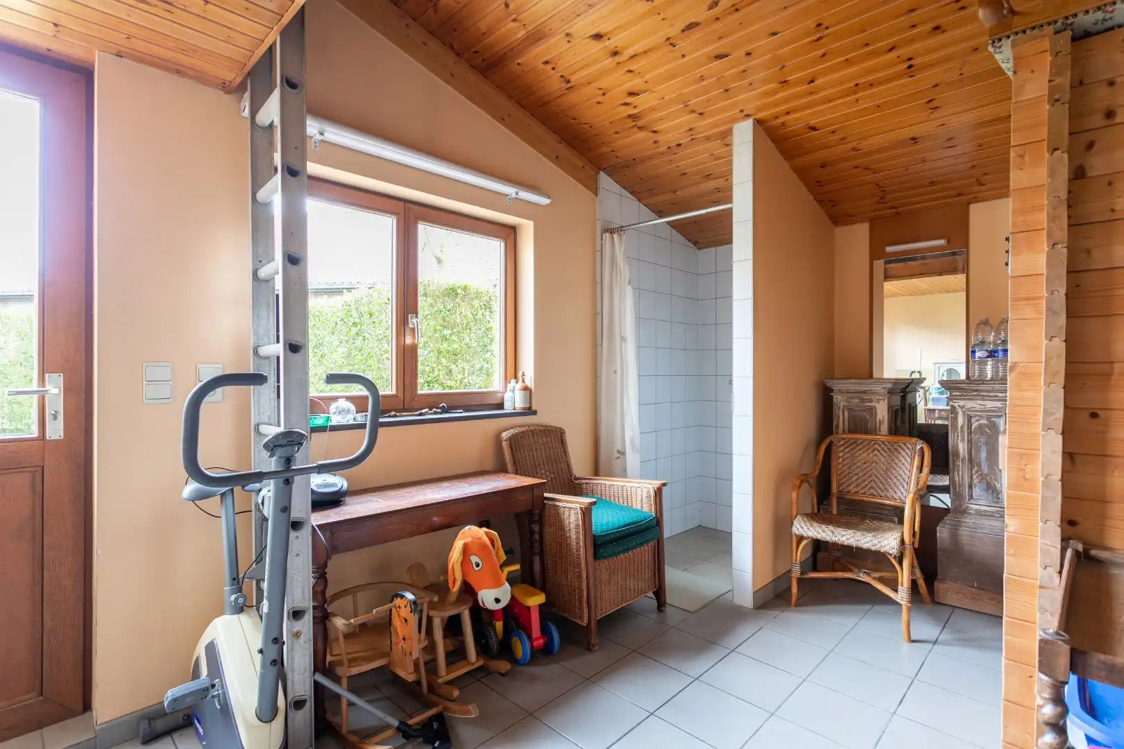 Energiezuinige woning met 5 slpk, tuin en garage foto 27