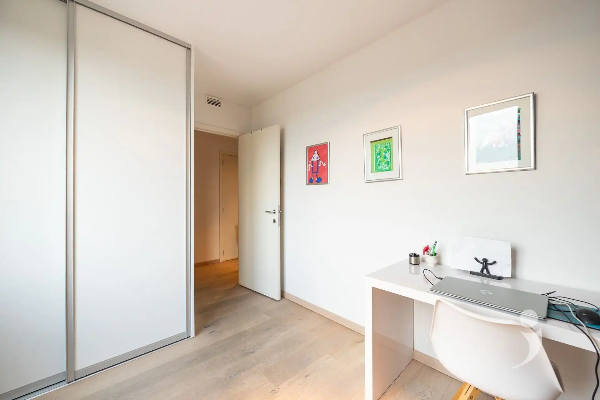 Instapklaar appartement met panoramisch uitzicht over Leuven foto 9