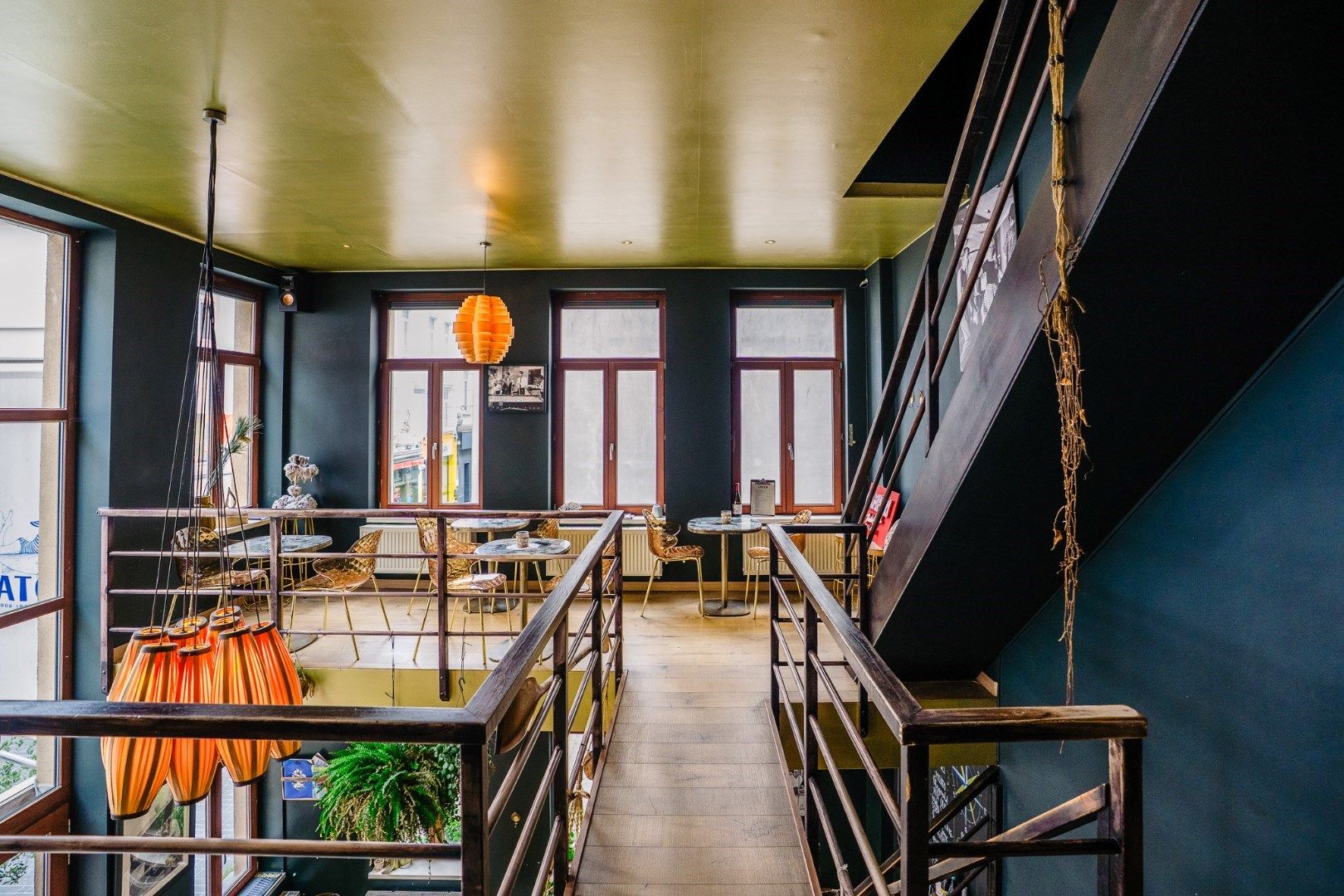 INSTAPKLAAR HANDELSPAND OP TOPLOCATIE  foto 19